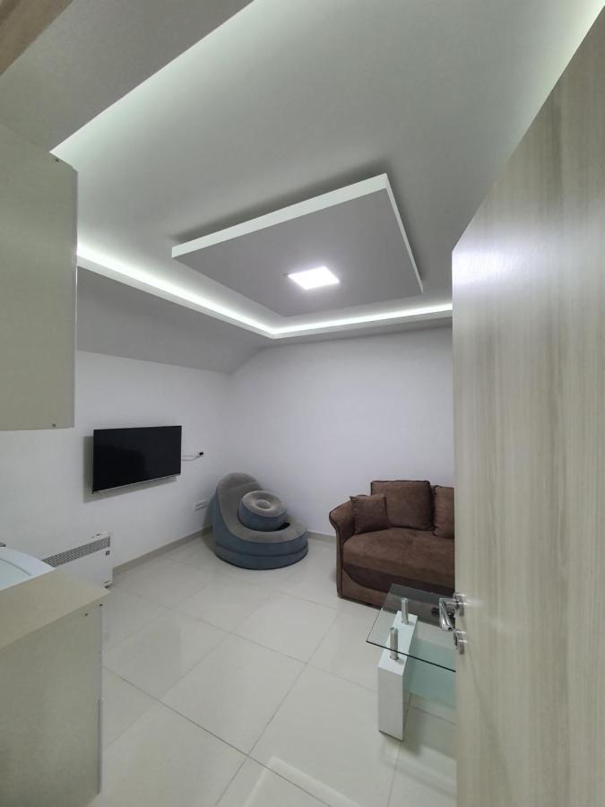 Apartman Tolosi 2 Podgorica Kültér fotó