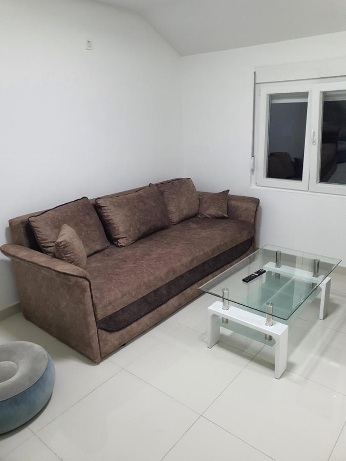 Apartman Tolosi 2 Podgorica Kültér fotó